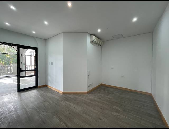 489M² OFFICE TO LET IN SANDTON CENTRAL